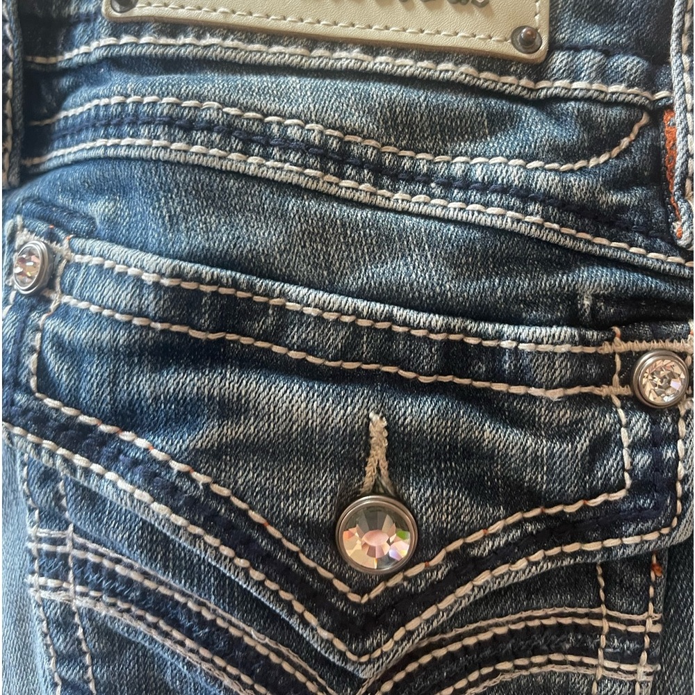 Like new Womens Rock Revival Jeans.  Size 31.  Jasmine straight